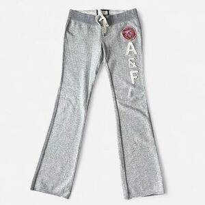 Y2K 2000s Gray A&F Low Rise Sweatpants with embroidered Logo